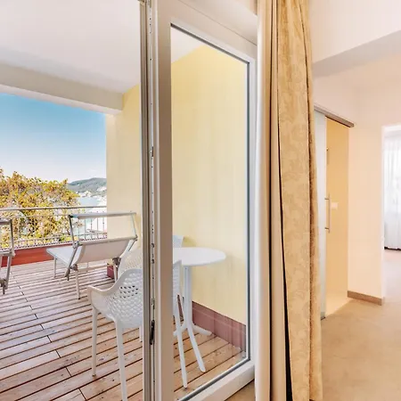 杰丽博士风景酒店 酒店 Pörtschach am Wörthersee