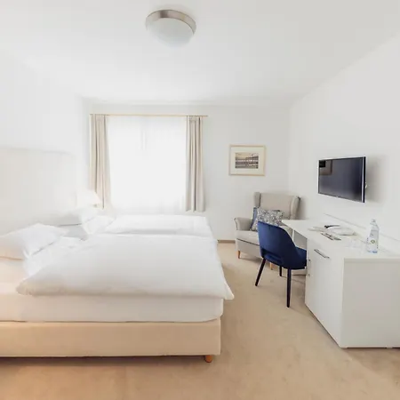 杰丽博士风景酒店 酒店