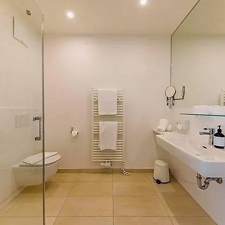 فندق Seehotel Dr. Jilly 4*