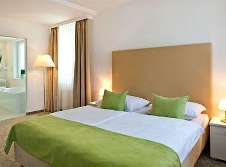 杰丽博士风景酒店 酒店 4*