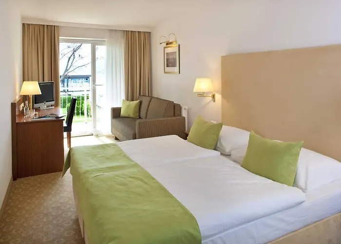 Seehotel Dr. Jilly Hotel Portschach am Woerthersee